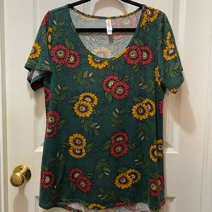 LulaRoe Classic-T